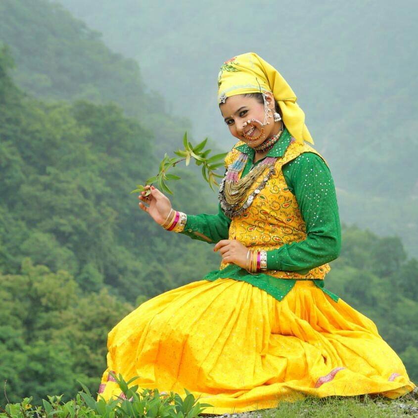 pooja bhandari